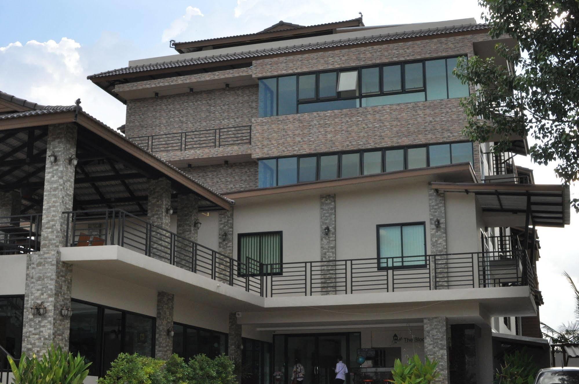 The Bloom Residence @ Suvarnabhumi Bangkok Exterior photo